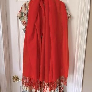 Pashmina-like wrap/scarf